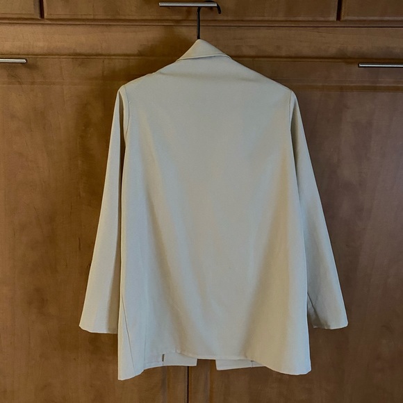 PrettyLittleThing Oversized Blazer - Picture 5 of 7